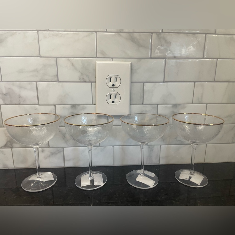 Set of 4 Tommy Bahama Gold Rimmed Hammered Coupe Glasses